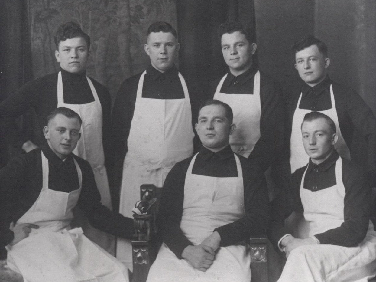 Young Ferdinand Schaller with fellow apprentices in Hamburg